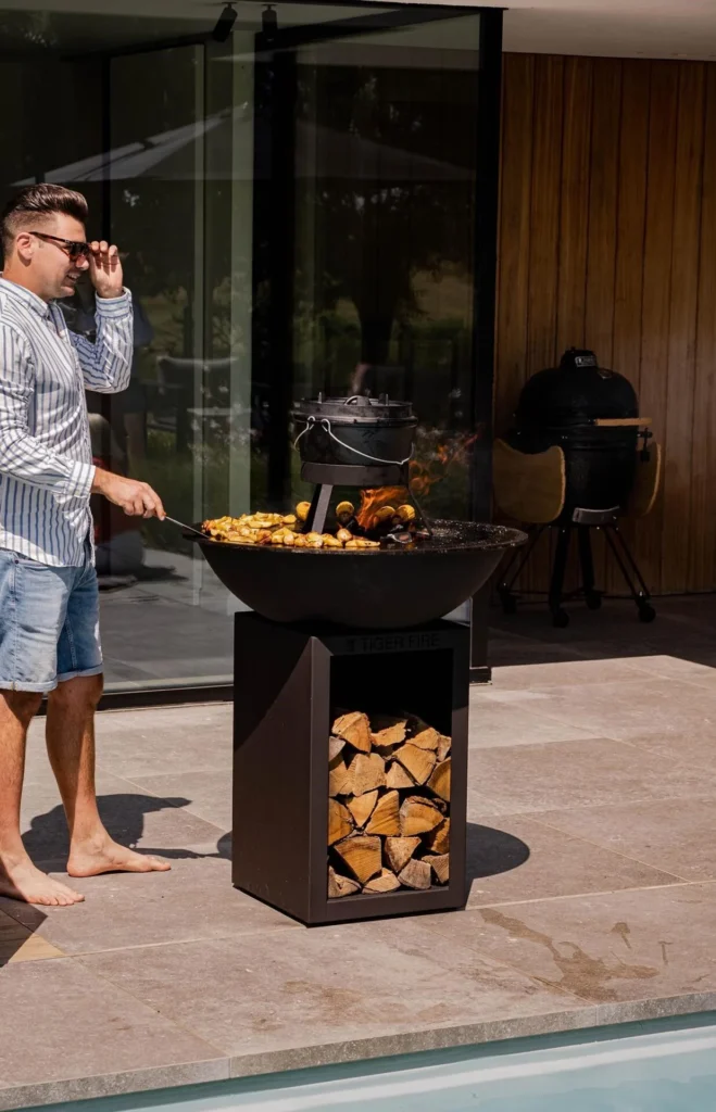 Tiger Fire Plancha BBQ - Perfect for Gatherings: "Make every gathering special with the Tiger Fire Plancha BBQ. Ideal for family barbecues, parties, and special events. TIGER FIRE OFFICIAL STORE | TIGER FIRE SHOP | TIGER FIRE | PLANCHA BBQ | BBQ KOPEN | Kupić BBQ | Koupit BBQ | Buy a BBQ | Acheter BBQ | BBQ KAUFEN | Acquistare un BBQ | Comprar un BBQ | EINEN BBQ KAUFEN | Comprar um BBQ | FUERPLATTE PLANCHA BBQ | PLANCHA GRILL | BBQ GRIDDLE
