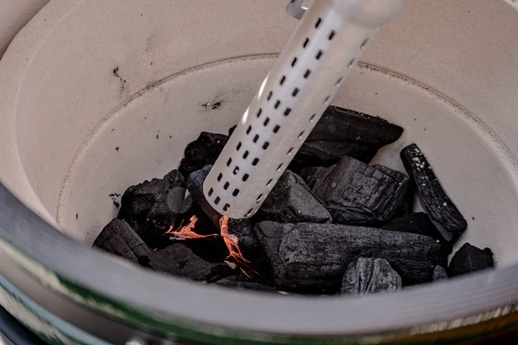 Kamado BBQ - Superior Heat Retention: "Experience superior heat retention with the Kamado BBQ. Cook your meals to perfection with consistent and even heat. OFFICIAL STORE | SHOP | PLANCHA BBQ | BBQ KOPEN | Kupić BBQ | Koupit BBQ | Buy a BBQ | Acheter BBQ | BBQ KAUFEN | Acquistare un BBQ | Comprar un BBQ | EINEN BBQ KAUFEN | Comprar um BBQ | FUERPLATTE PLANCHA BBQ | PLANCHA GRILL | BBQ GRIDDLE