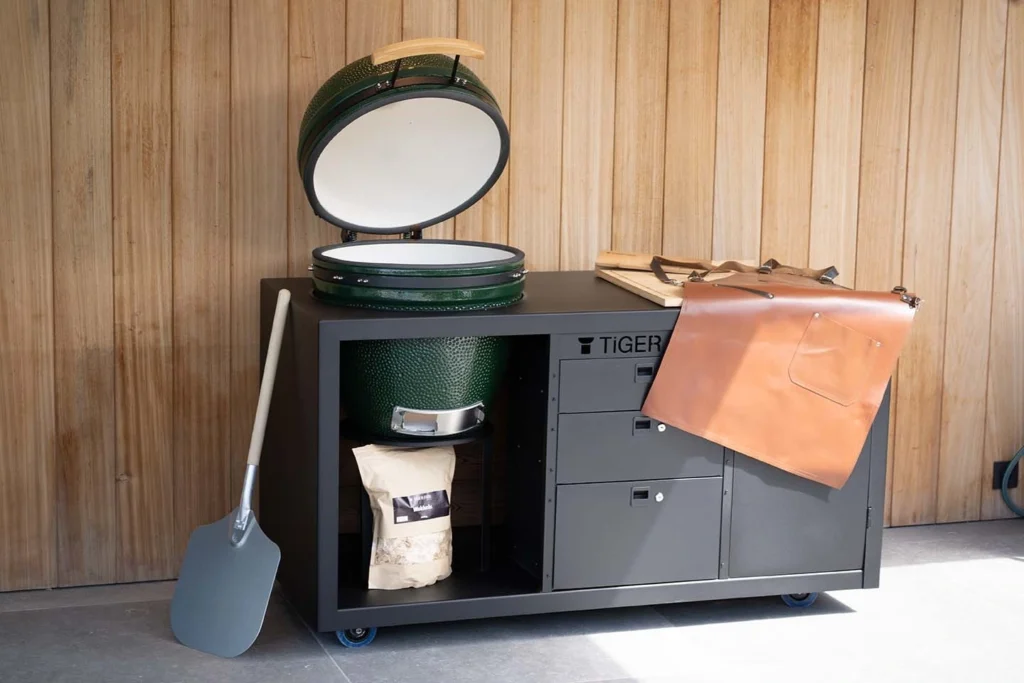 Kamado BBQ - Durable and Reliable: "Count on the durable and reliable Kamado BBQ for all your outdoor cooking needs. Built to last with high-quality materials. OFFICIAL STORE | SHOP | PLANCHA BBQ | BBQ KOPEN | Kupić BBQ | Koupit BBQ | Buy a BBQ | Acheter BBQ | BBQ KAUFEN | Acquistare un BBQ | Comprar un BBQ | EINEN BBQ KAUFEN | Comprar um BBQ | FUERPLATTE PLANCHA BBQ | PLANCHA GRILL | BBQ GRIDDLE